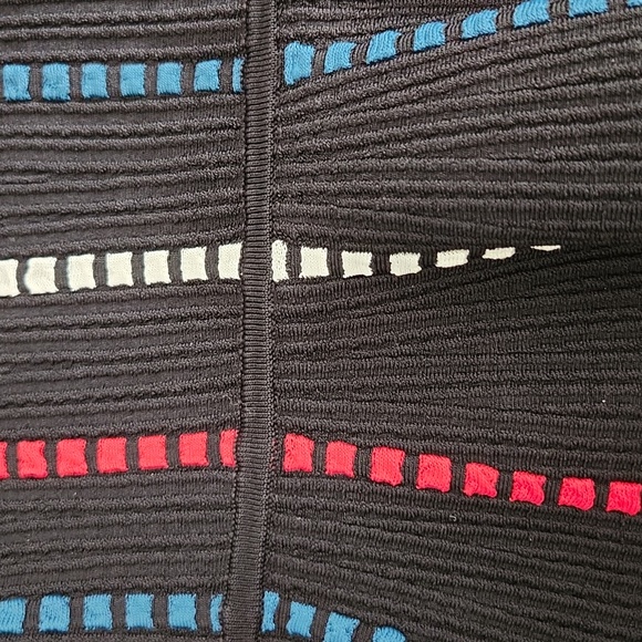 BCBGMAXAZRIA Laure Geometric Knit Jacquard Peplum Top - Picture 12 of 17